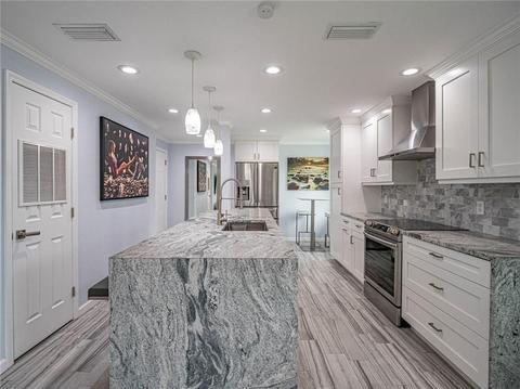 1166 6th Ave #D2, Vero Beach, FL 32960