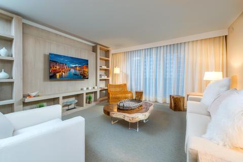 102 24th St #1010, Miami Beach, FL 33139