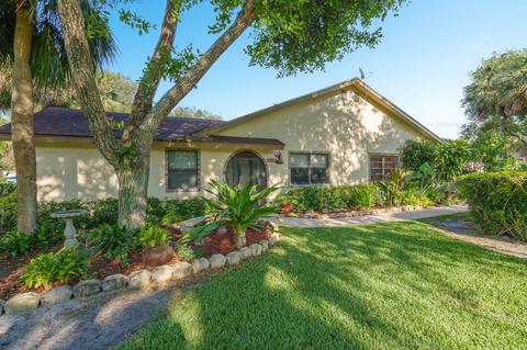 8839 SW 19th Ct #A, Boca Raton, FL 33433