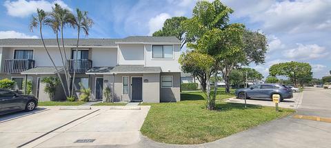 5501 Channel Dr, Greenacres, FL 33463