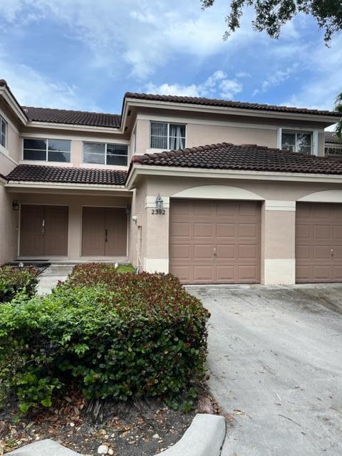 2392 NW 97 Way, Pembroke Pines, FL 33024