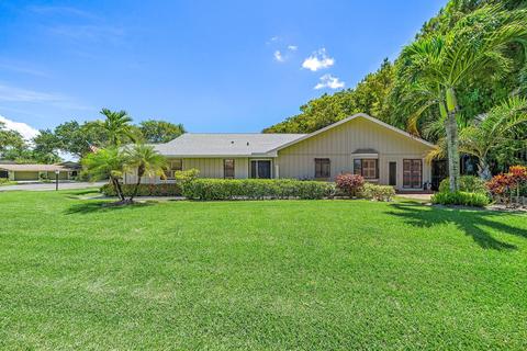 13002 SE Cog Hill Ct, Hobe Sound, FL 33455