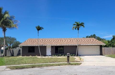 4972 Neros Dr, Lake Worth, FL 33463