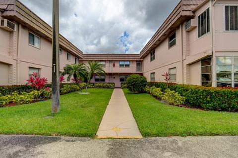 360 Saxony H #360, Delray Beach, FL 33446