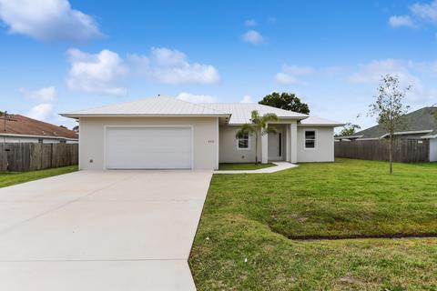 456 SE Skipper Ln, Port Saint Lucie, FL 34983