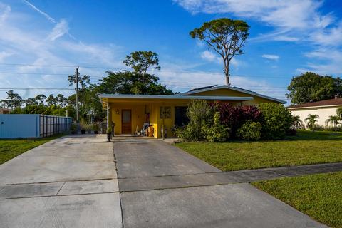 4895 Parkcrest St, West Palm Beach, FL 33415