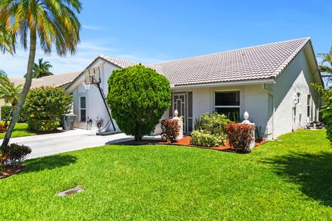 10071 Camelback Ln, Boca Raton, FL 33498