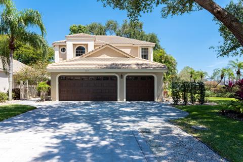 6825 Briarlake Cir, Palm Beach Gardens, FL 33418