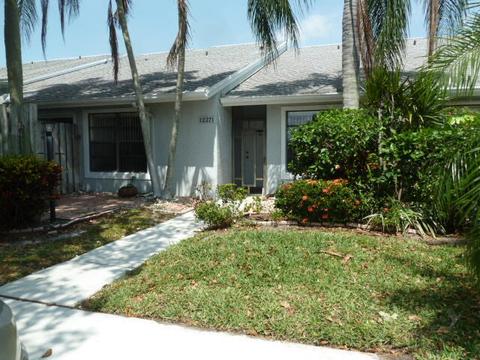 12271 Forest Greens Dr, Boynton Beach, FL 33437