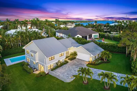 17577 SE Indian Hills Dr, Tequesta, FL 33469