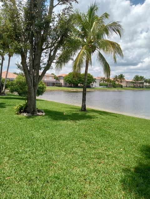 1338 Beacon Cir, Wellington, FL 33414