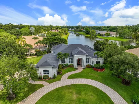 17247 Gulf Pine Cir, Wellington, FL 33414