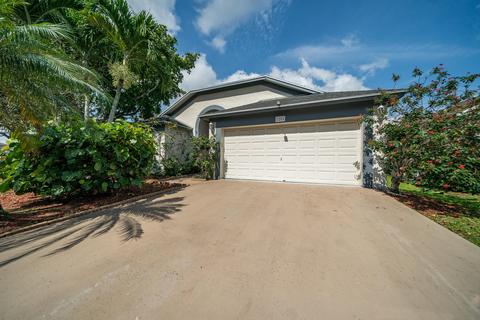 2204 Soundings Ct, Greenacres, FL 33413