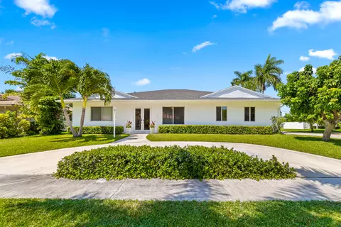 1599 Montezuma Rd, Boca Raton, FL 33486