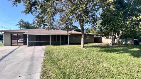 2414 Royal Palm Dr, Fort Pierce, FL 34982