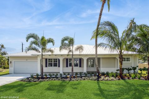 423 SE Alamanda Way, Stuart, FL 34996