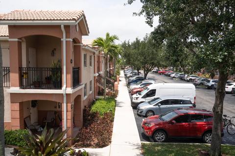 3482 Briar Bay Blvd #206, West Palm Beach, FL 33411