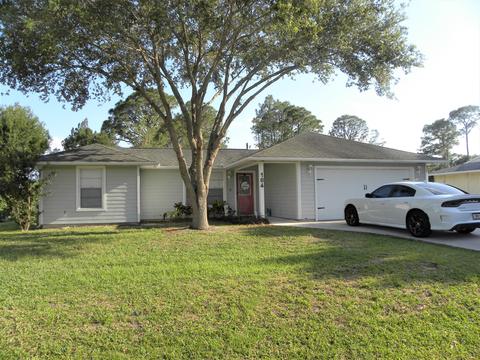 164 NE Royce Ave, Port Saint Lucie, FL 34983