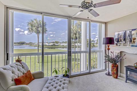 169 Atlantis Blvd #204, Atlantis, FL 33462