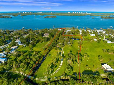 2928 N Indian River Dr, Fort Pierce, FL 34946