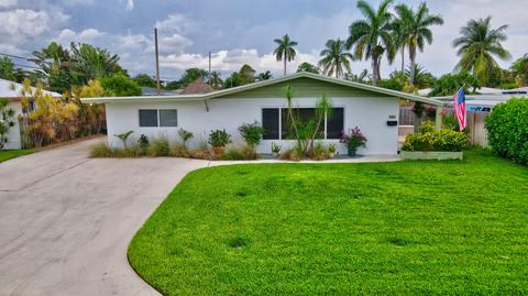 381 NE 28th Ter, Boca Raton, FL 33431