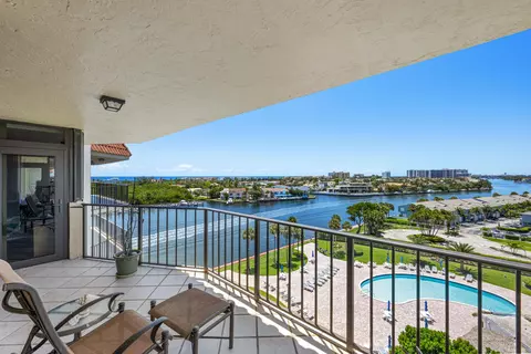 899 Jeffery St #811, Boca Raton, FL 33487