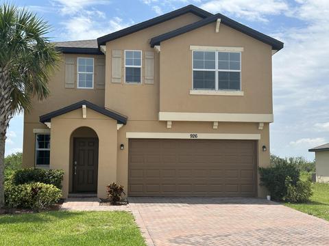 926 Bent Creek Dr, Fort Pierce, FL 34947