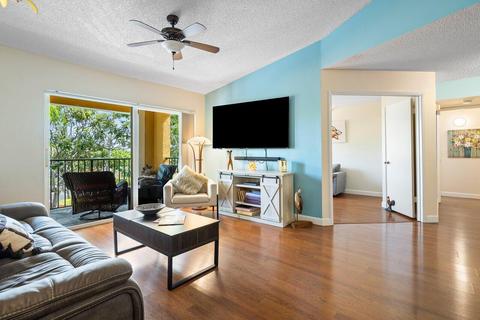 160 Yacht Club Way #303, Hypoluxo, FL 33462