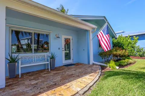1719 SW Dyer Point Rd, Palm City, FL 34990