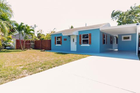 6925 Westview Dr, Lake Worth, FL 33462