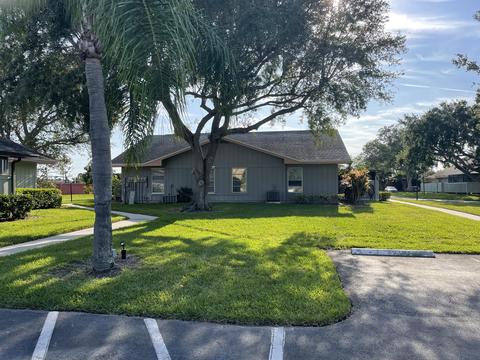 3919 NW Cinnamon Cir, Jensen Beach, FL 34957