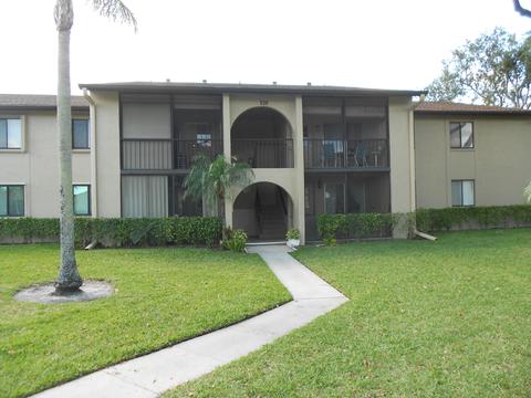 536 Shady Pine Way #D1, Greenacres, FL 33415