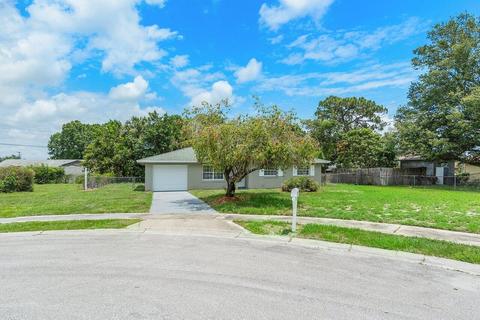 111 Devonshire Ct, Fort Pierce, FL 34946