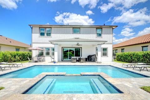 1127 Arrowhead Point Rd, Loxahatchee, FL 33470