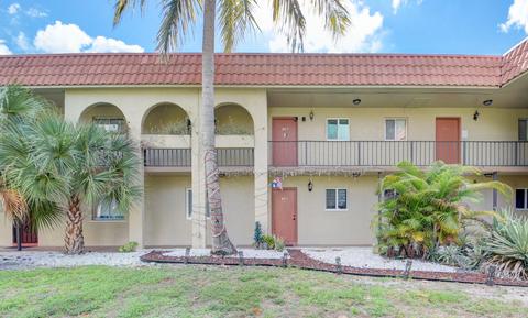 6074 Forest Hill Blvd #207, West Palm Beach, FL 33415