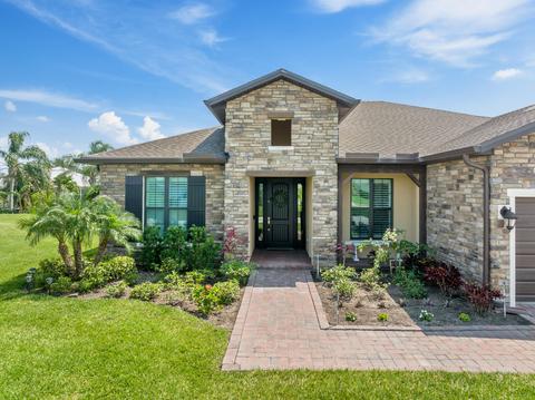 6311 Arcadia Sq, Vero Beach, FL 32966