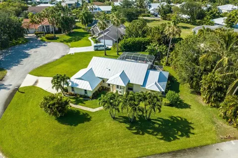 5663 SE Pot O Gold Pl, Stuart, FL 34997