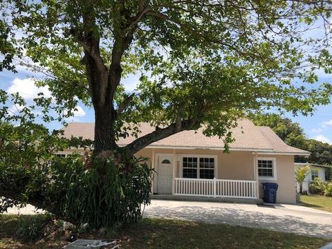 1002 W Hawie St, Jupiter, FL 33458