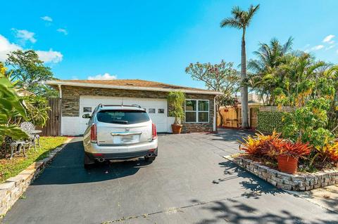 557 NW 52nd St, Boca Raton, FL 33487