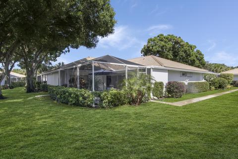 5701 Red Oak Ct, Palm Beach Gardens, FL 33410
