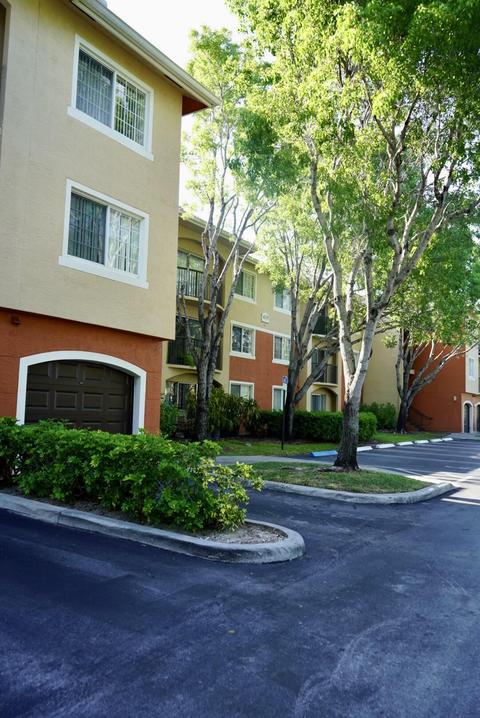 4159 N Haverhill Rd #1319, West Palm Beach, FL 33417