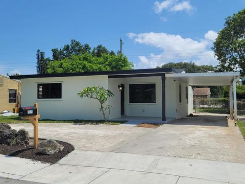 1325 W 24th St, Riviera Beach, FL 33404