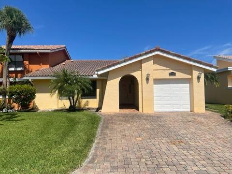 20966 Estada Ln, Boca Raton, FL 33433