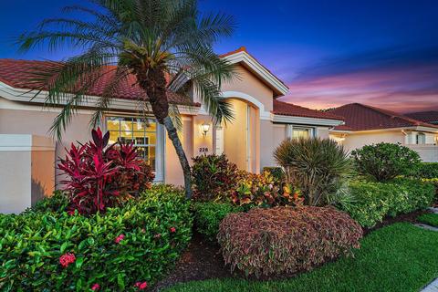 226 Eagleton Estates Blvd, Palm Beach Gardens, FL 33418