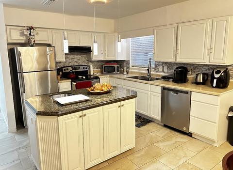 567 SE Se Euclid Lane Ln, Port Saint Lucie, FL 34983
