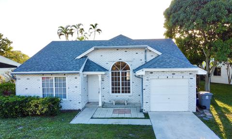 5583 Pebble Brook Ln, Boynton Beach, FL 33472