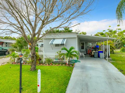 7255 SE Redbird Cir, Hobe Sound, FL 33455