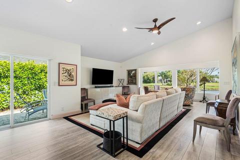 6854 Touchstone Cir, West Palm Beach, FL 33418