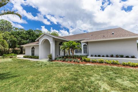 14652 Tangelo Blvd, The Acreage, FL 33412