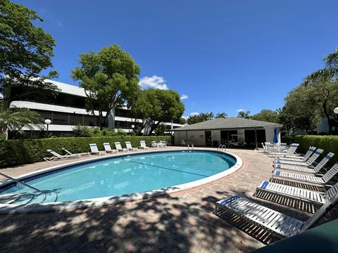 1420 Sheridan St #27H, Hollywood, FL 33020
